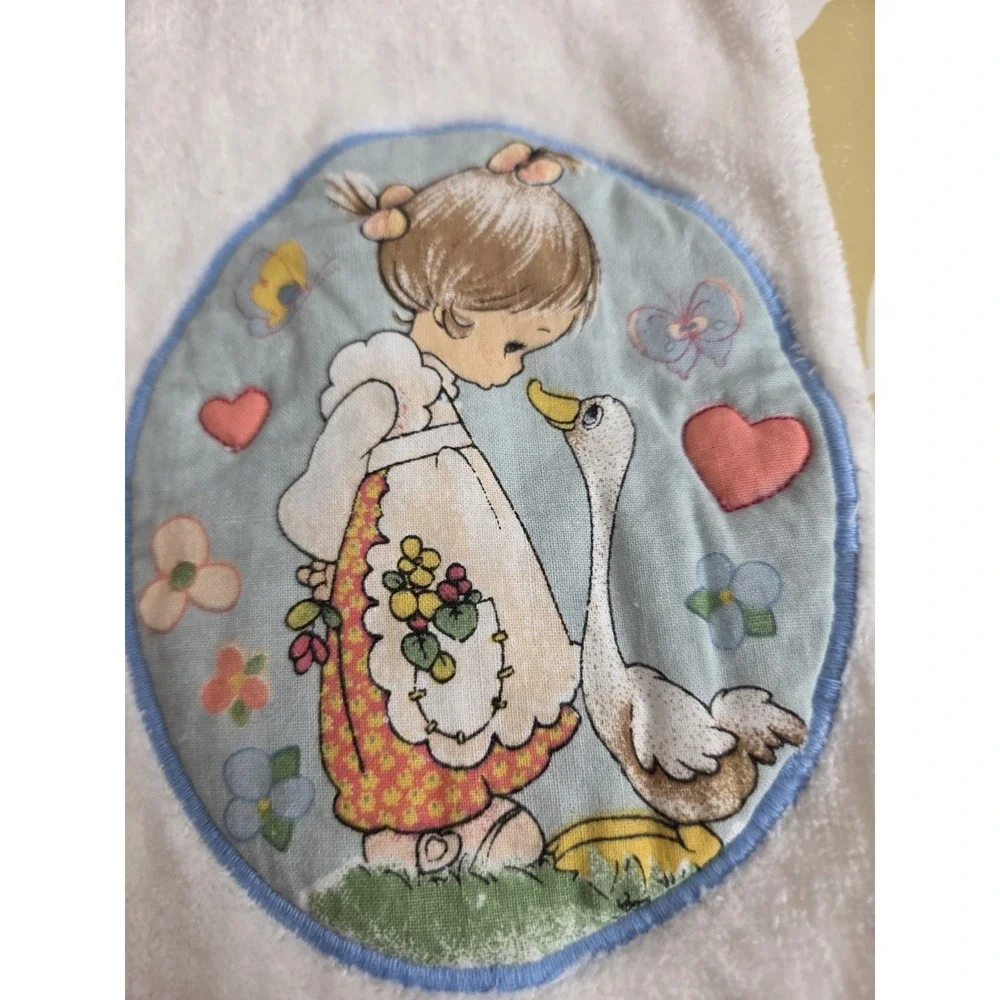 Vtg Precious Moments Girl And Her Duck Cream Hand Towels
